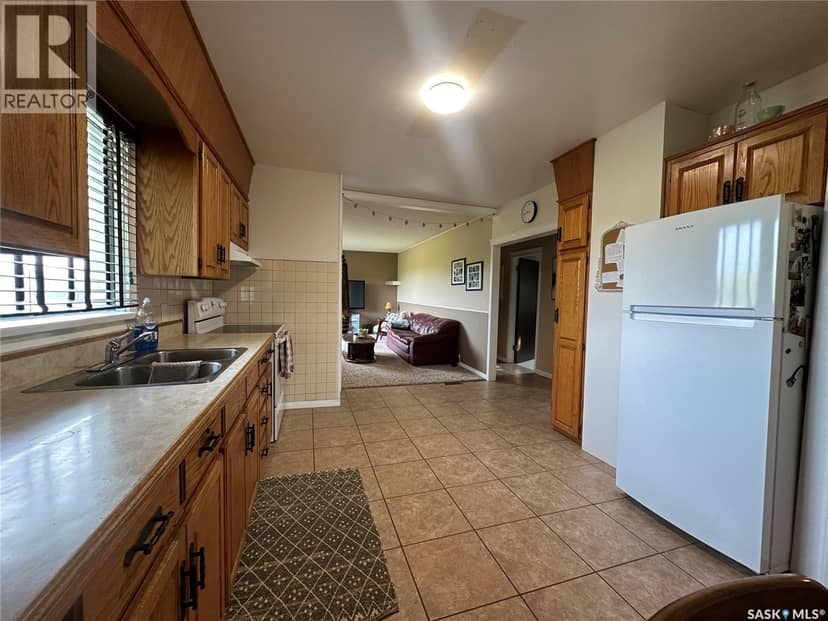 212 Sully AVENUE — photo 12 of 19