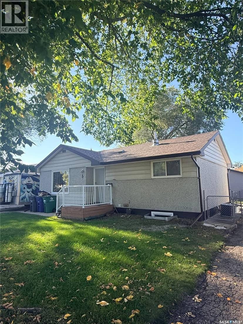 5 Malta CRESCENT, Saskatoon, photo 2