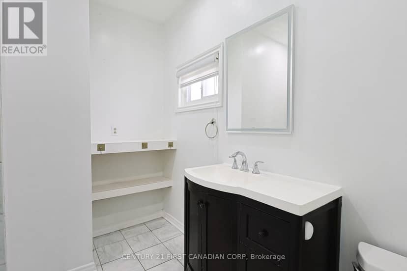 201 Emerson Avenue — photo 15 of 40