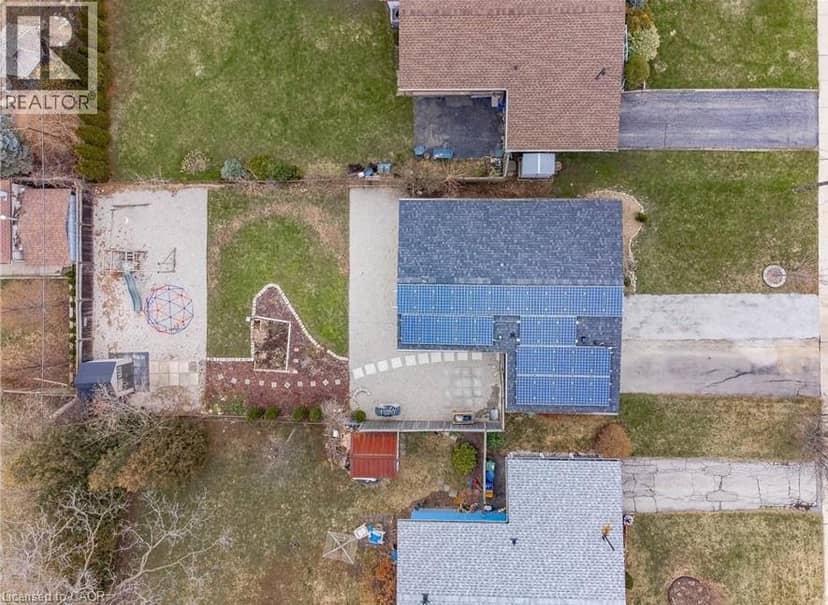 134 DESCHENE Avenue — photo 27 of 30