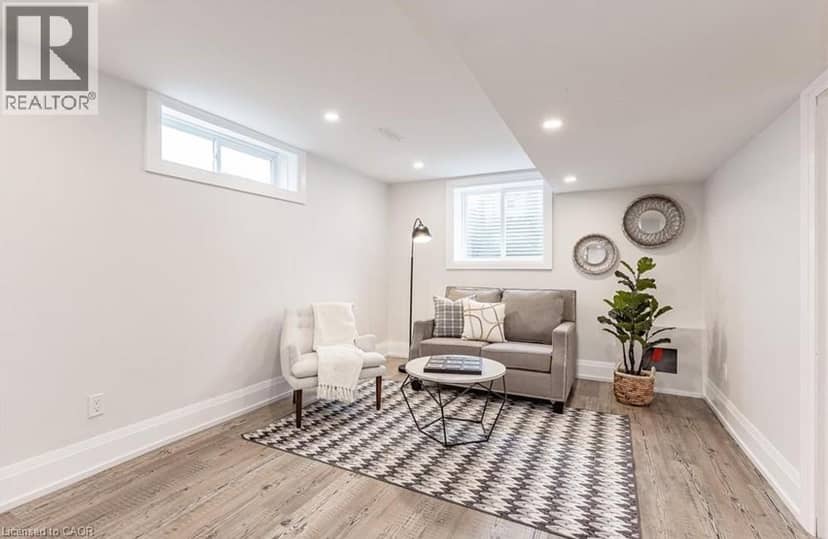 134 DESCHENE Avenue — photo 17 of 30