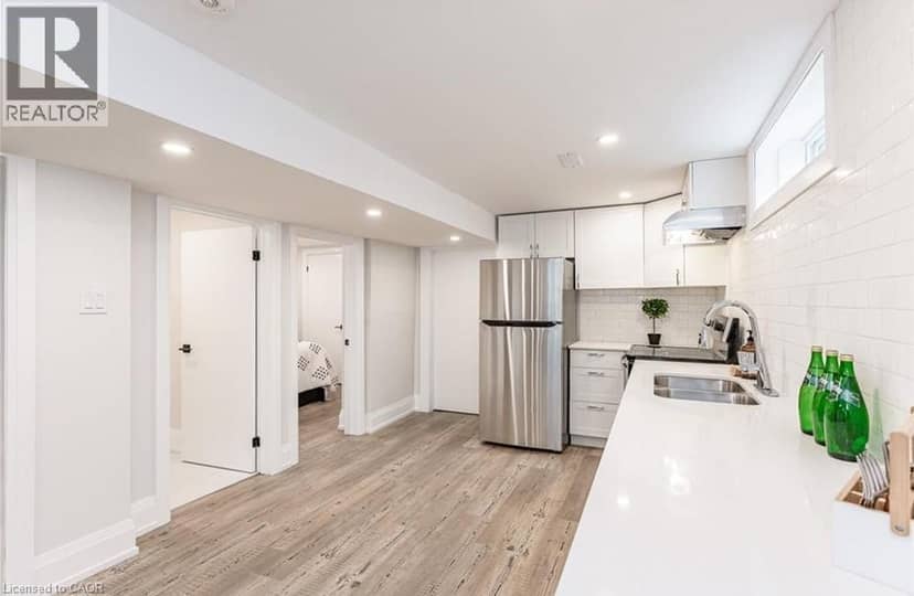 134 DESCHENE Avenue — photo 14 of 30