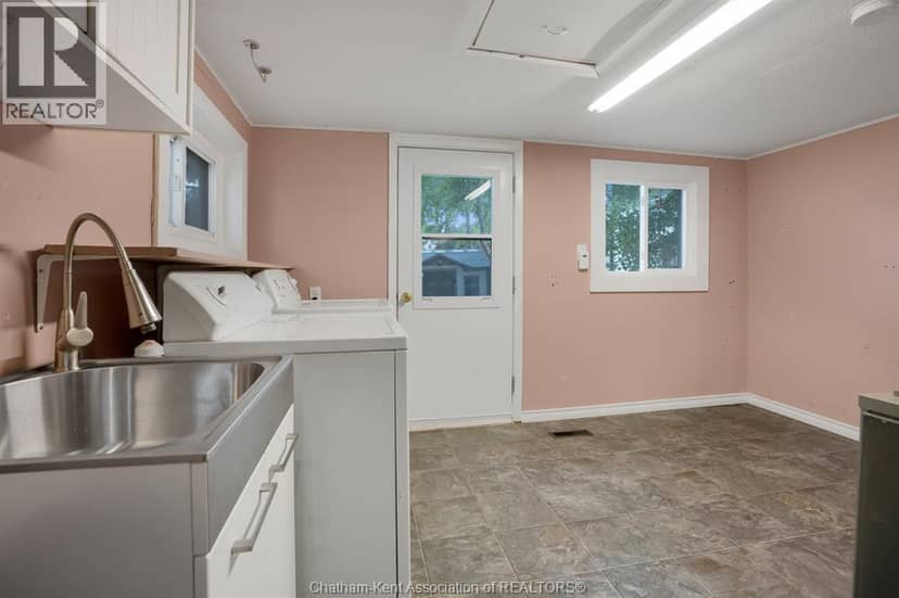 196 Raleigh STREET — photo 20 of 28