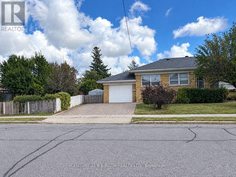 33 Lewiston Road, Toronto, photo 3