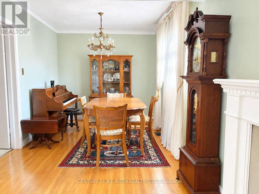 33 Lewiston Road, Toronto, photo 7