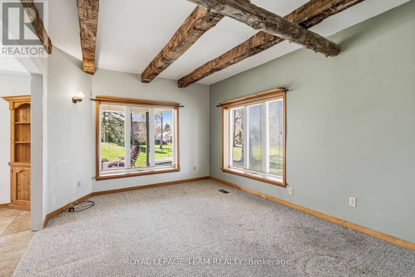 12106 Lakeshore Drive — photo 14 of 40