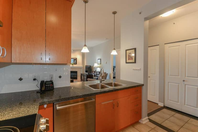 307 1551 FOSTER STREET, White Rock, photo 5