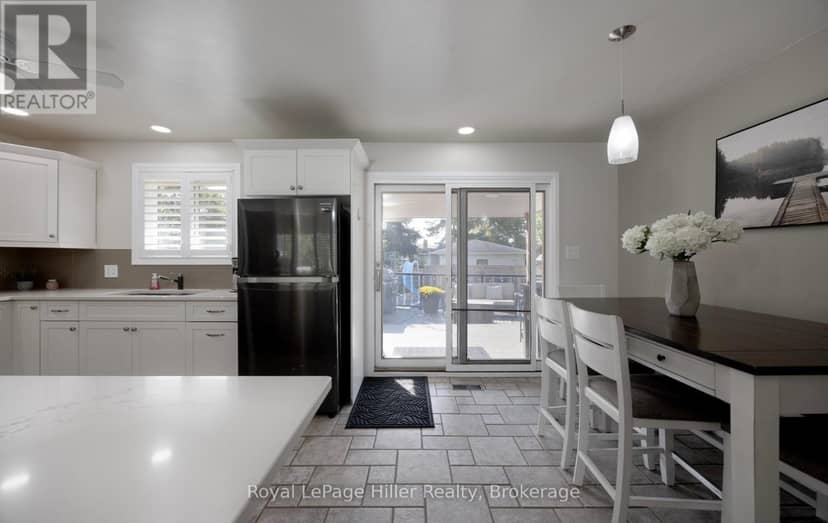 290 Hope Street — photo 12 of 40