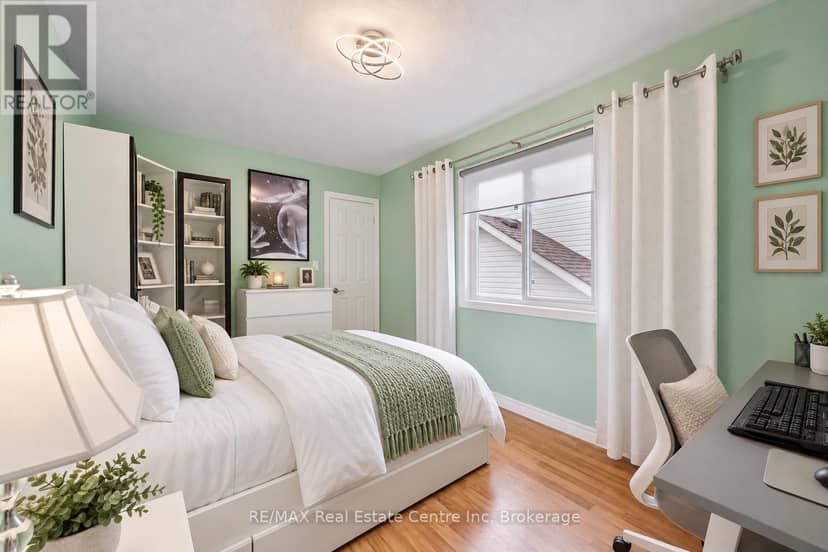 33 Washburn Drive — photo 16 of 22
