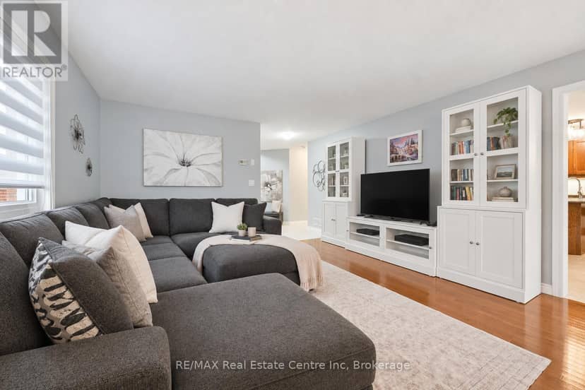 33 Washburn Drive, Guelph, photo 3