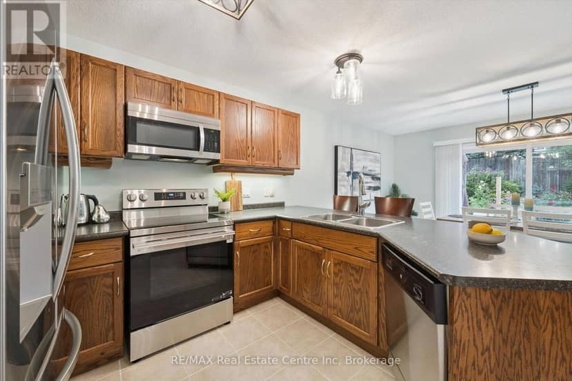33 Washburn Drive, Guelph, photo 8