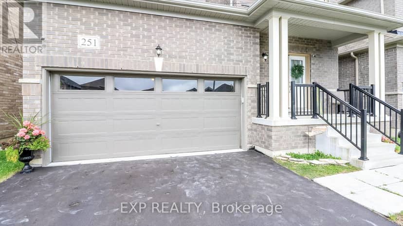 251 Ridley Crescent — photo 2 of 40