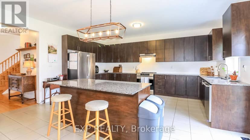 251 Ridley Crescent — photo 16 of 40