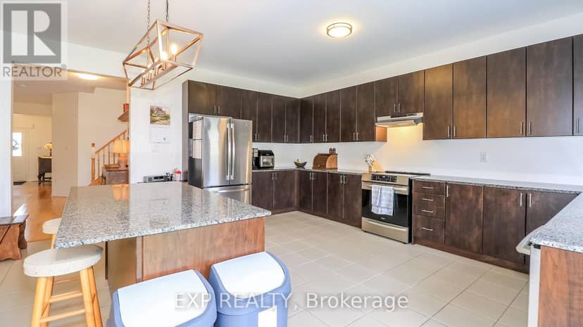 251 Ridley Crescent — photo 17 of 40