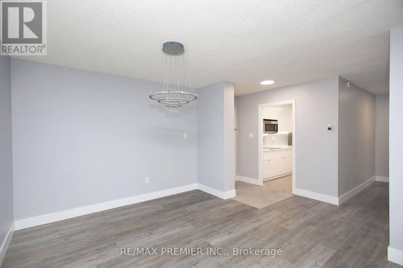 1909 - 390 Dixon Road, Toronto, photo 8