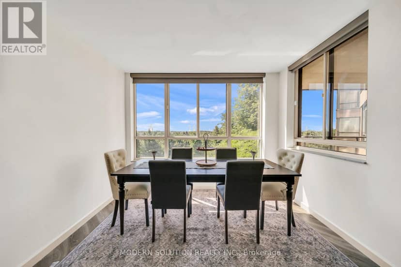 501 - 20 Cherrytree Drive — photo 32 of 40