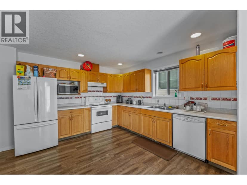 6857 WESTGATE AVENUE, Prince George, photo 8