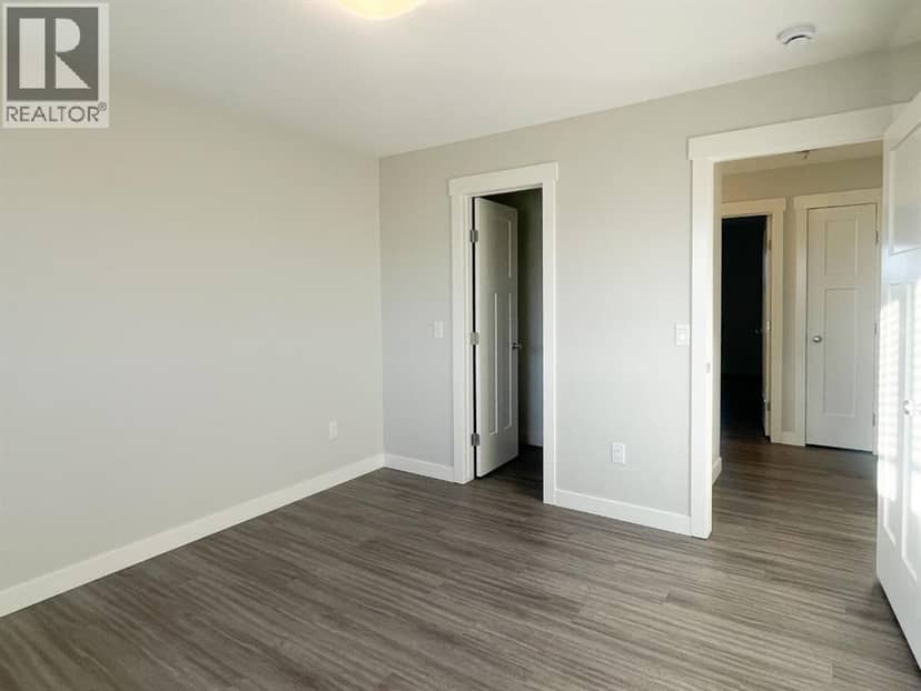 9521 88 Street — photo 27 of 40