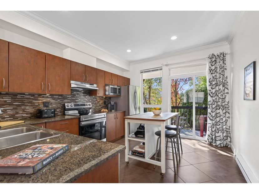 3 16772 61 AVENUE, Surrey, photo 7