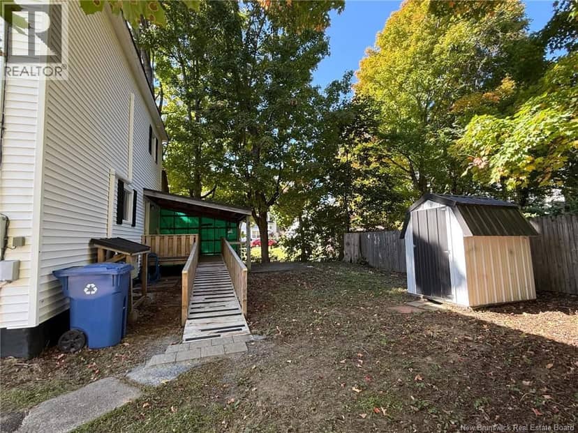 106 College Street, Woodstock, photo 4