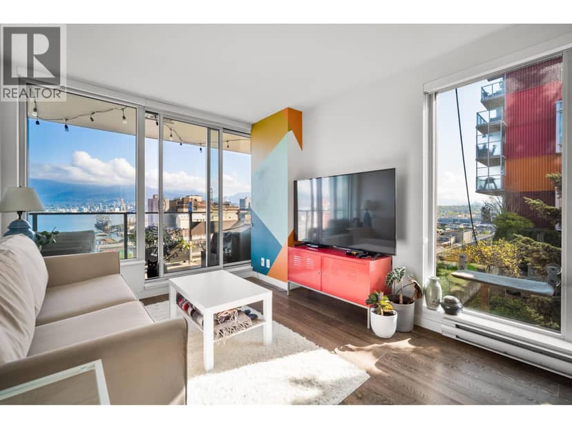 909 955 E HASTINGS STREET, Vancouver