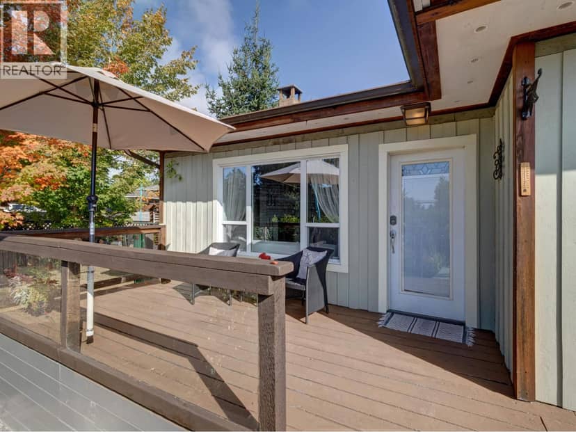 5582 EMERSON ROAD, Sechelt, photo 3