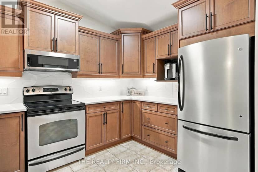 71 - 869 Whetherfield Street — photo 11 of 40