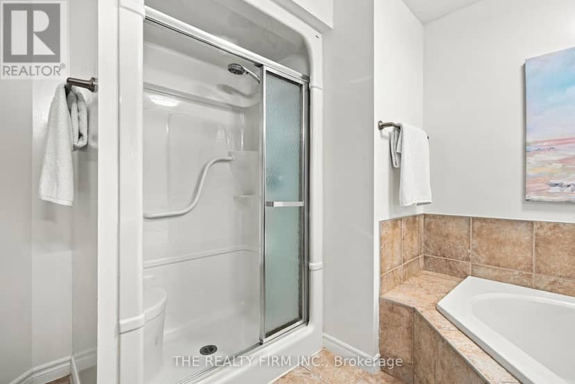 71 - 869 Whetherfield Street — photo 25 of 40