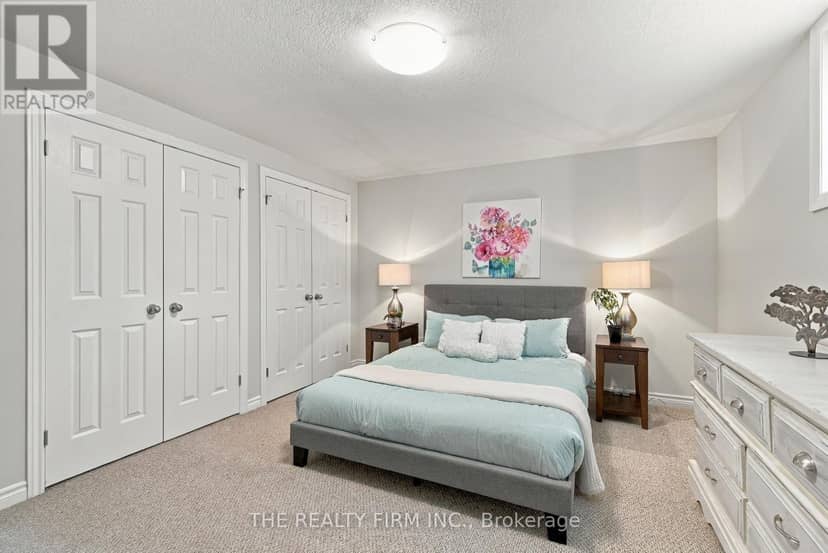 71 - 869 Whetherfield Street — photo 31 of 40