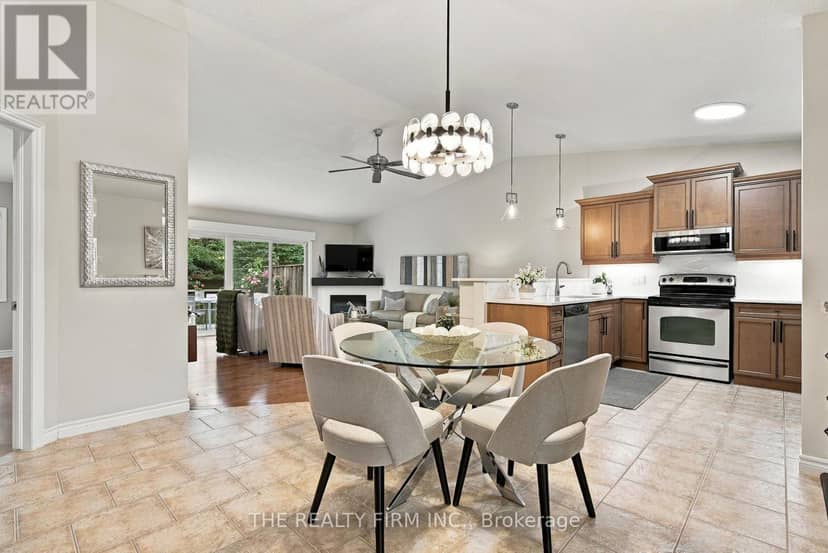 71 - 869 Whetherfield Street — photo 8 of 40