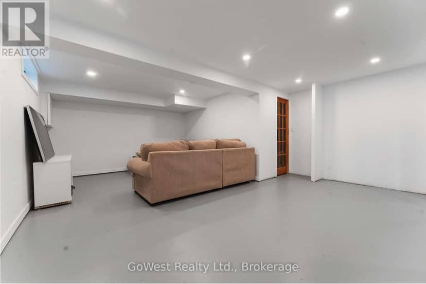 94 Fieldgate Drive — photo 24 of 33