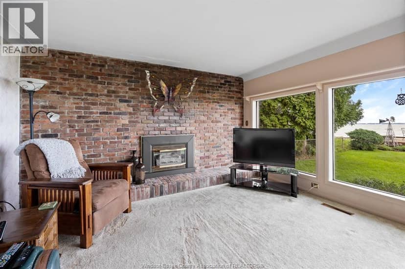 13122 Riverside DRIVE East — photo 7 of 37