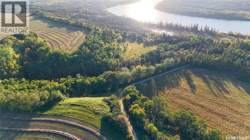 Waterfront land North-East of Nipawin — photo 8 of 24
