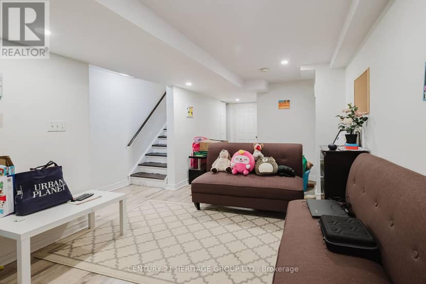 34 Haverhill Crescent — photo 11 of 35