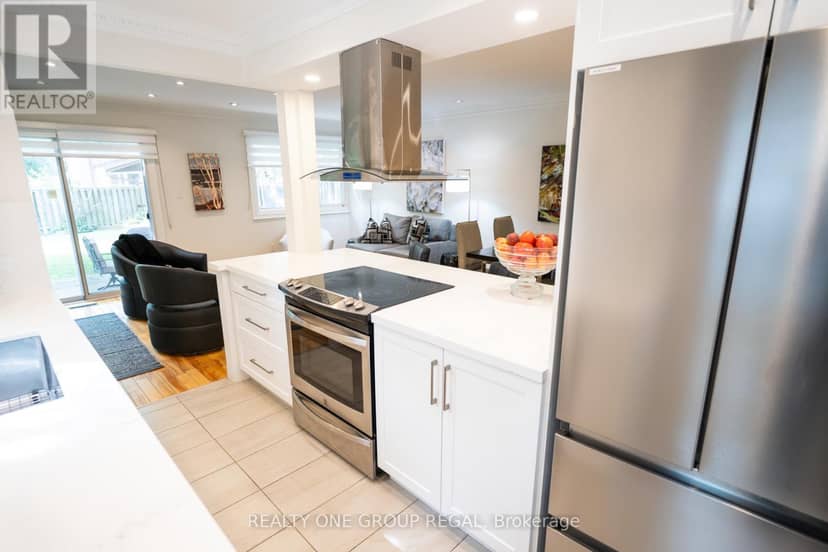 78 Baywood Court, Markham, photo 4
