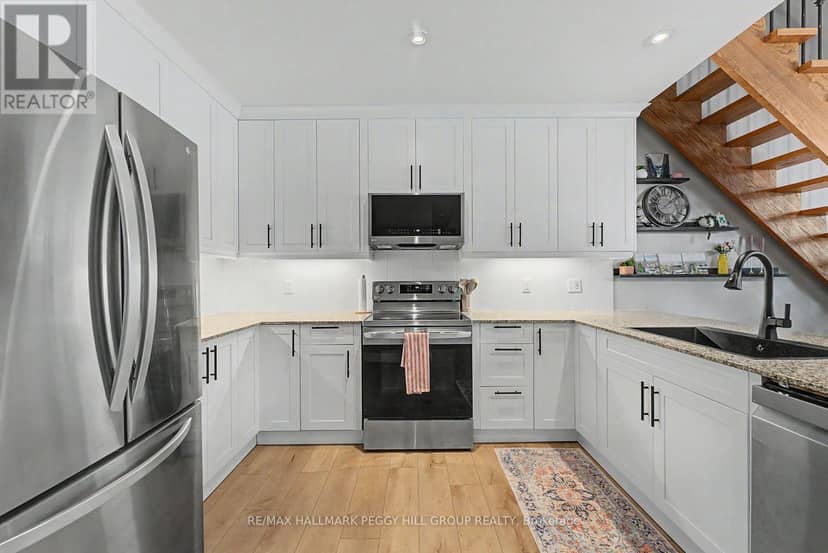 6 Victoria Street, Barrie, photo 7