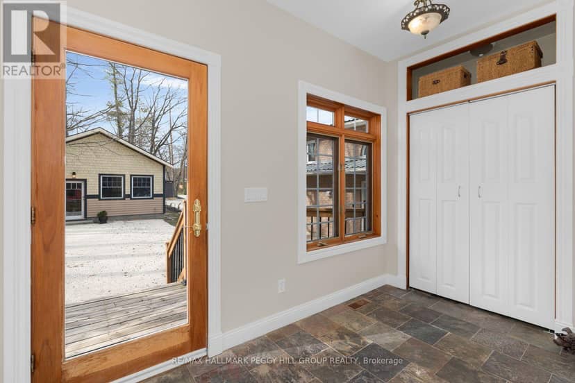 2026 River Road W — photo 4 of 28