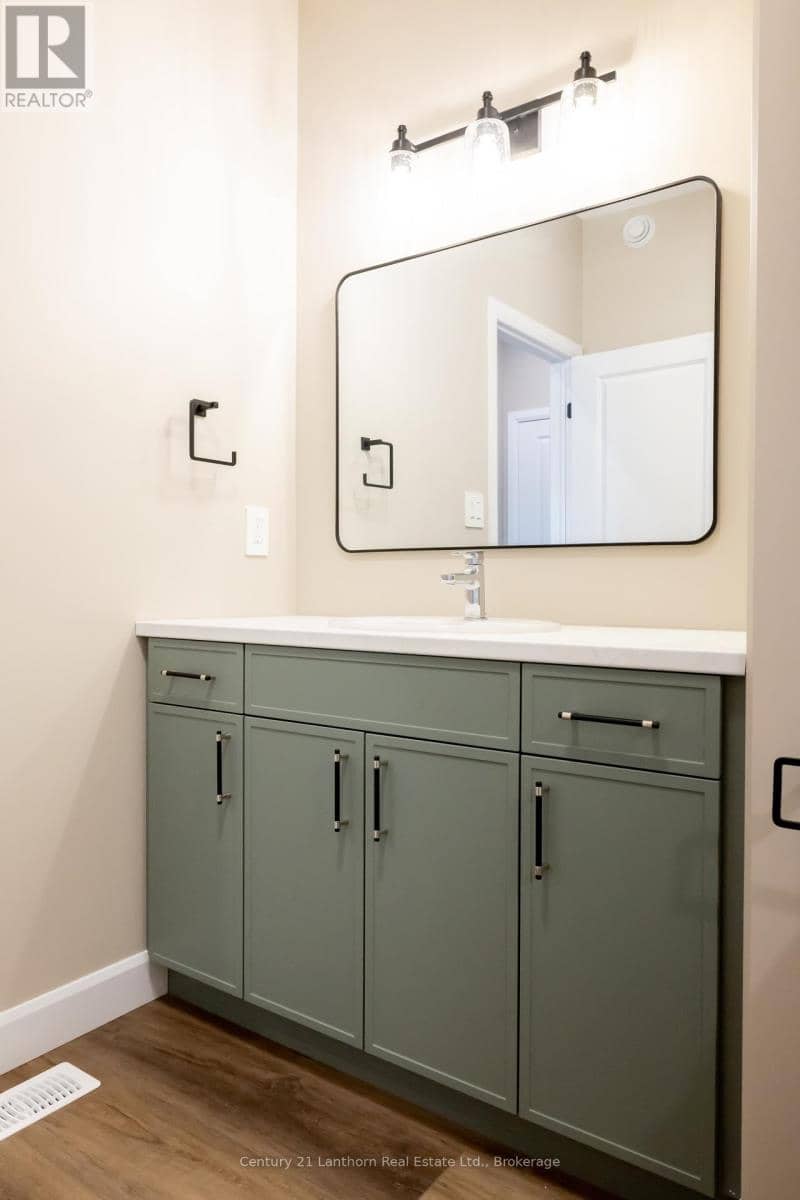 76 Hastings Park Drive — photo 6 of 11