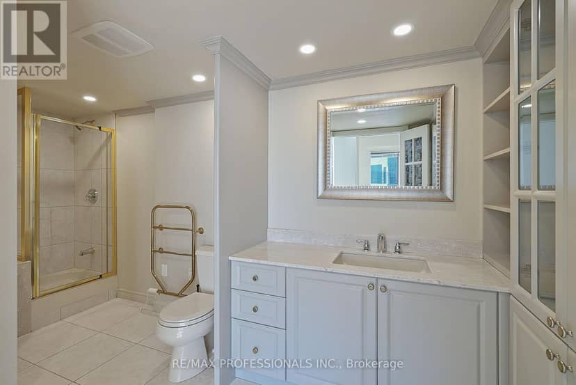 3507 - 2045 Lake Shore Boulevard W — photo 29 of 40