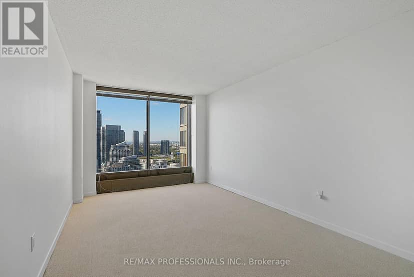 3507 - 2045 Lake Shore Boulevard W — photo 38 of 40
