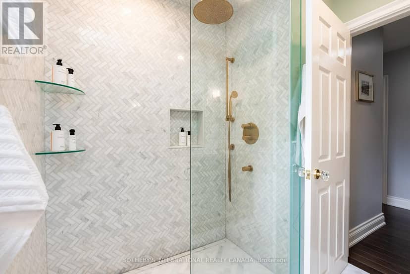 600 Deborah Crescent — photo 17 of 40