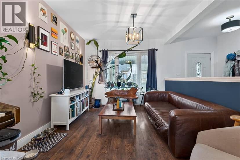 29 SHAW Street — photo 11 of 35