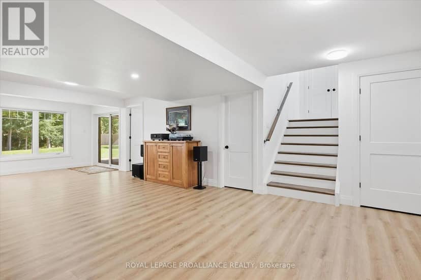322 Elbow Point Road — photo 32 of 40