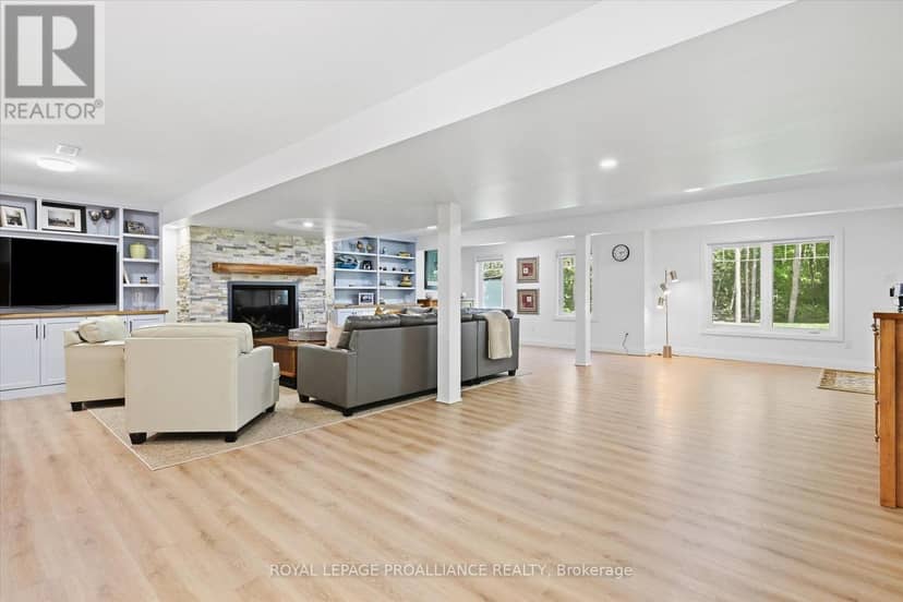 322 Elbow Point Road — photo 33 of 40