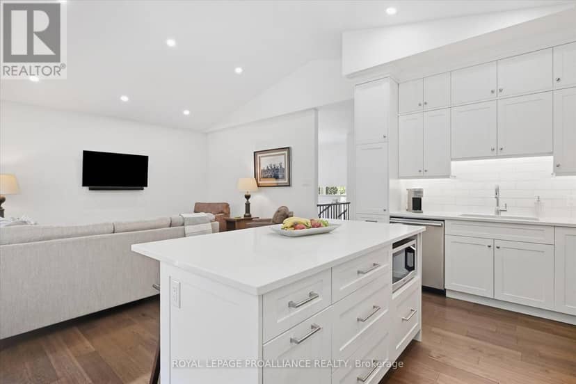 322 Elbow Point Road — photo 6 of 40