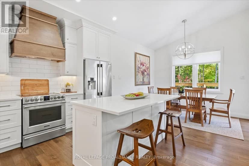 322 Elbow Point Road — photo 8 of 40