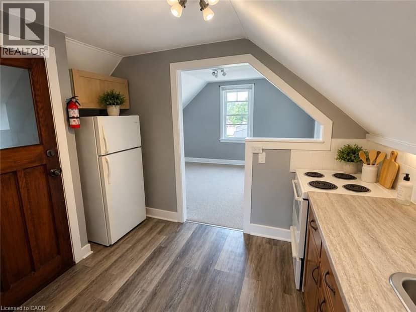 36 BRIGHTON Avenue — photo 19 of 37