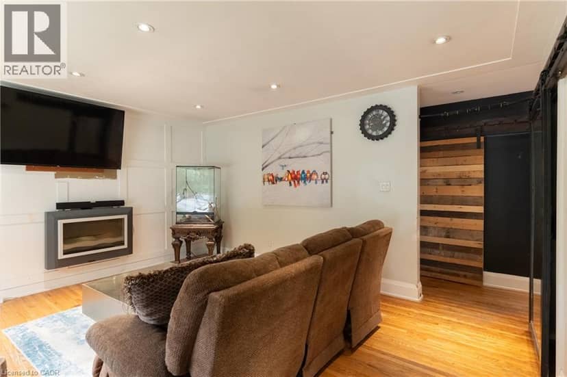 83 EAST 15TH Street — photo 4 of 40