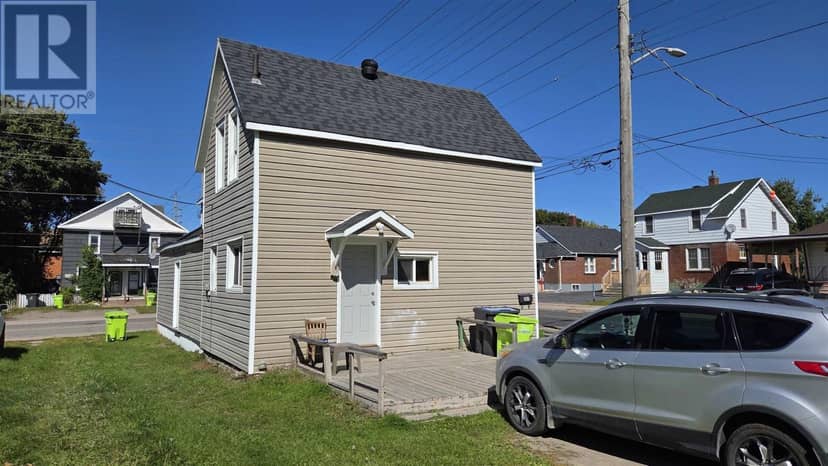 188 Dennis ST — photo 5 of 5