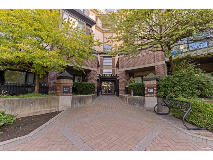 329 10838 CITY PARKWAY, Surrey, photo 3